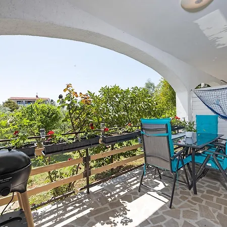 아파트 Romeo&julia- Newly Refurbished Near Medulin *
